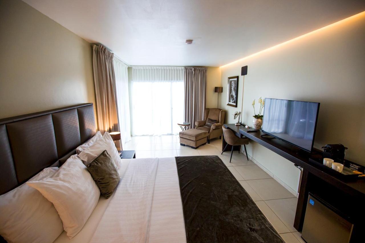 Tucan Resort & Spa 帕拉马里博 外观 照片
